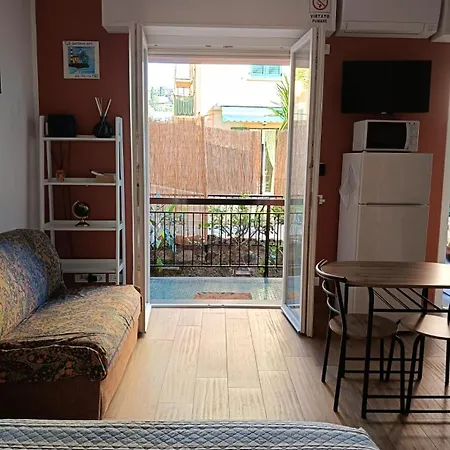 Apartment/studio Il Girasole Apartman *